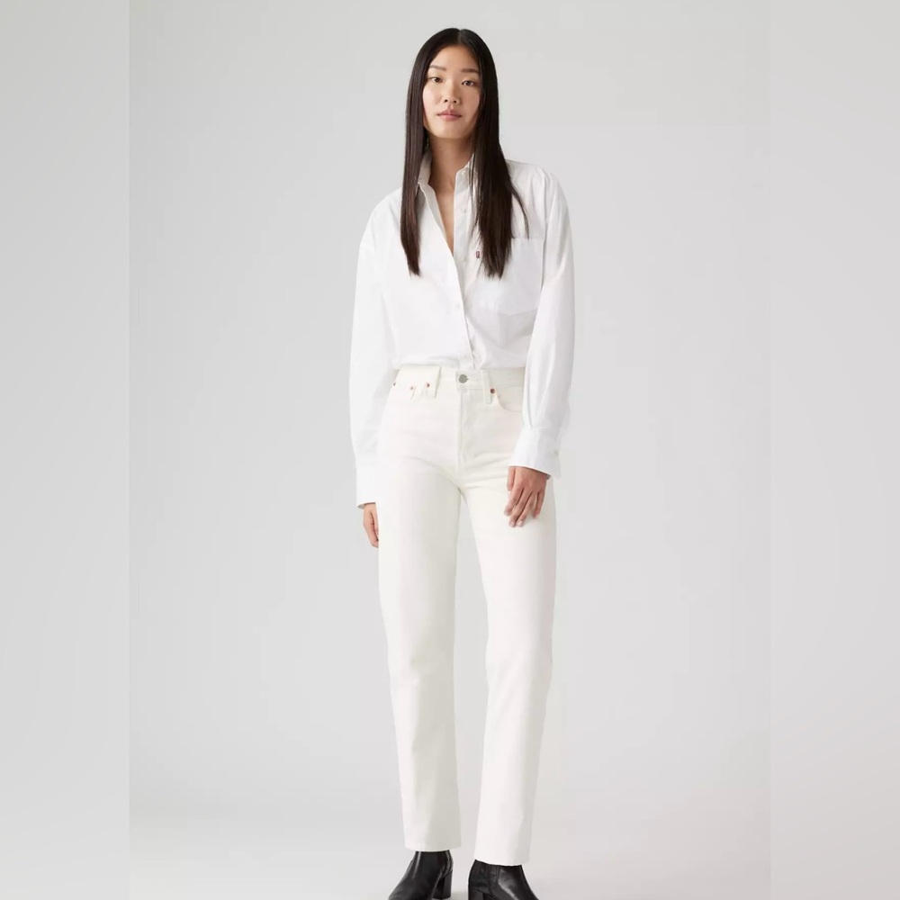 Levi's Women's Cream Wedgie Straight Leg Jeans - Picture 5 of 12